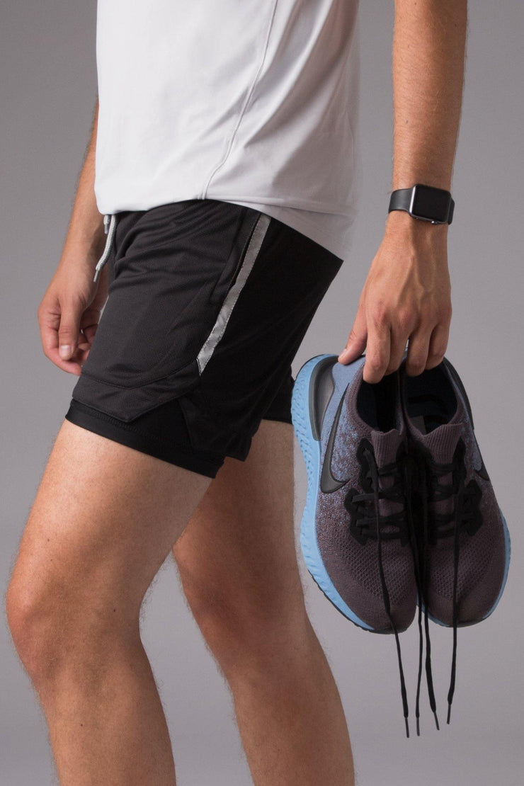 Jet Black: sportbroek met binnenbroek voor je telefoon - TallDutchman Sportbroek